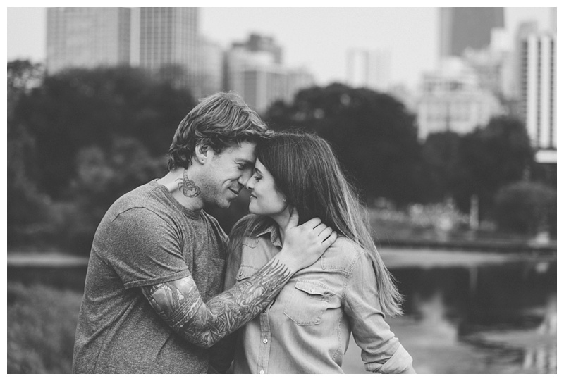 Lincoln Park Chicago Engagement Session