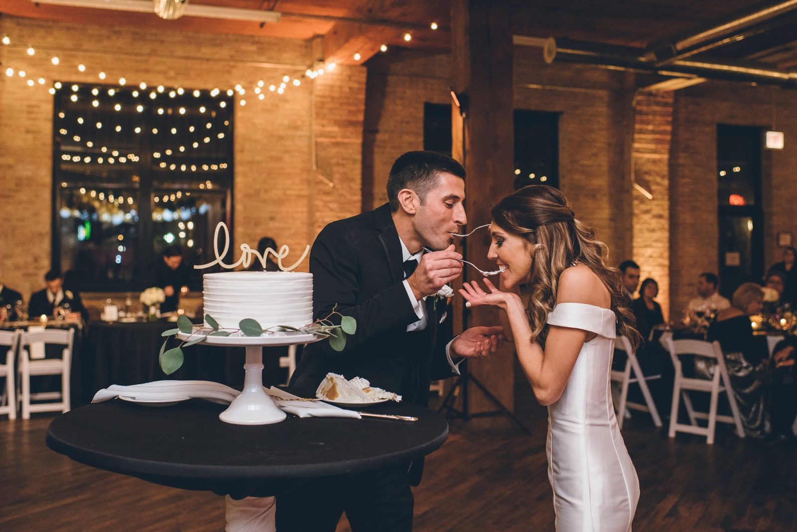 Lacuna Lofts Chicago Wedding Caitlin &amp; Tony